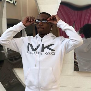 Meet your Posher, Xavier